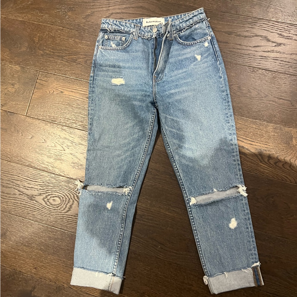 Reformation Cropped Cigarette Jean. Size 26